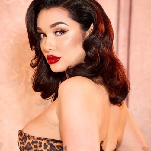 Galeriebild 5 von Lady Emiliana