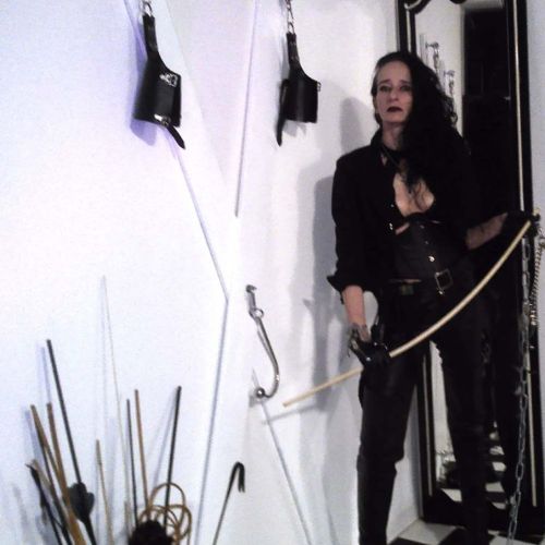 Galeriebild 3 von Domina Lady Isabella