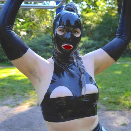 Galeriebild 3 von Anya Max