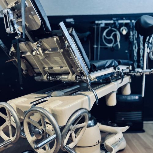 Galeriebild 1 von Mistress Henriette