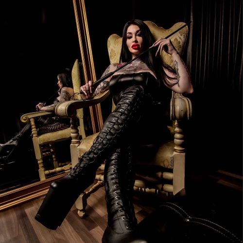 Galeriebild 3 von Dirty Snowwhite