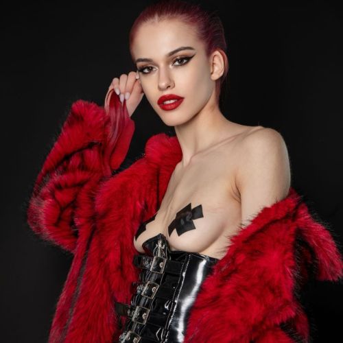 Galeriebild 16 von Princess Harley Blood