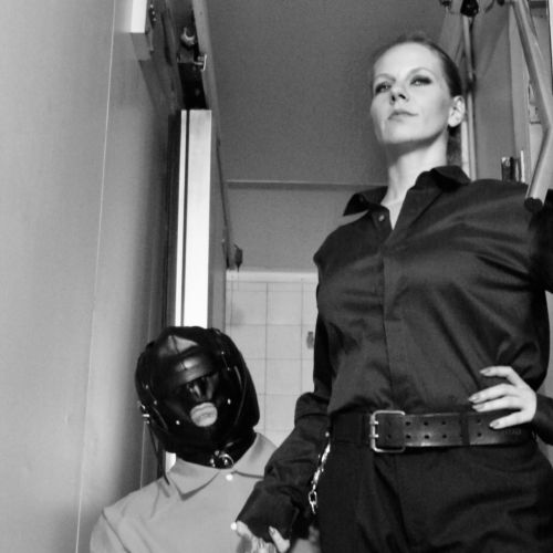 Galeriebild 1 von Mistress Henriette